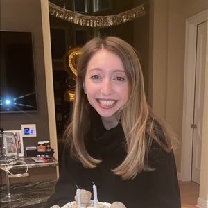 Meet your Posher, Isabel